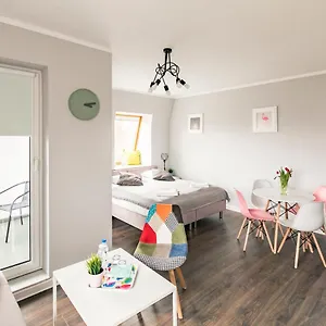 apartamenty-stare-zoo.poznan-hotels.com/